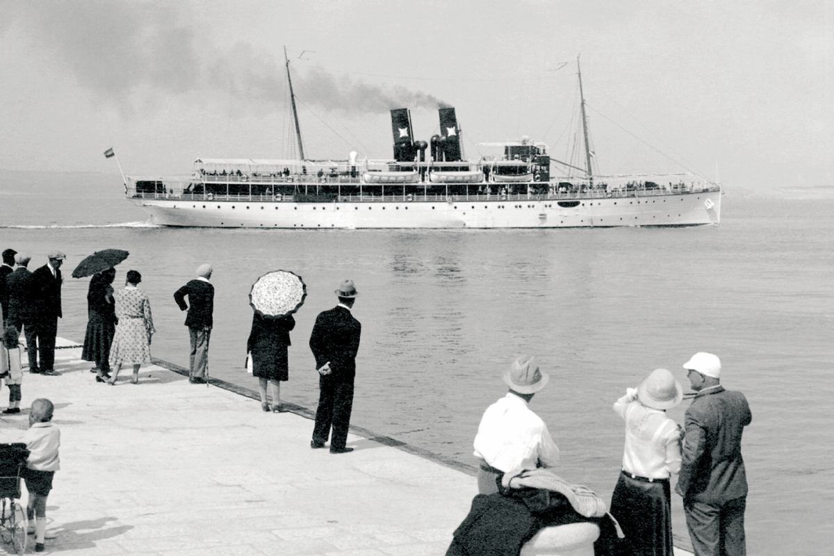 Povijesni brodovi: Brodovi i jahte kojima su plovili Karađorđevići