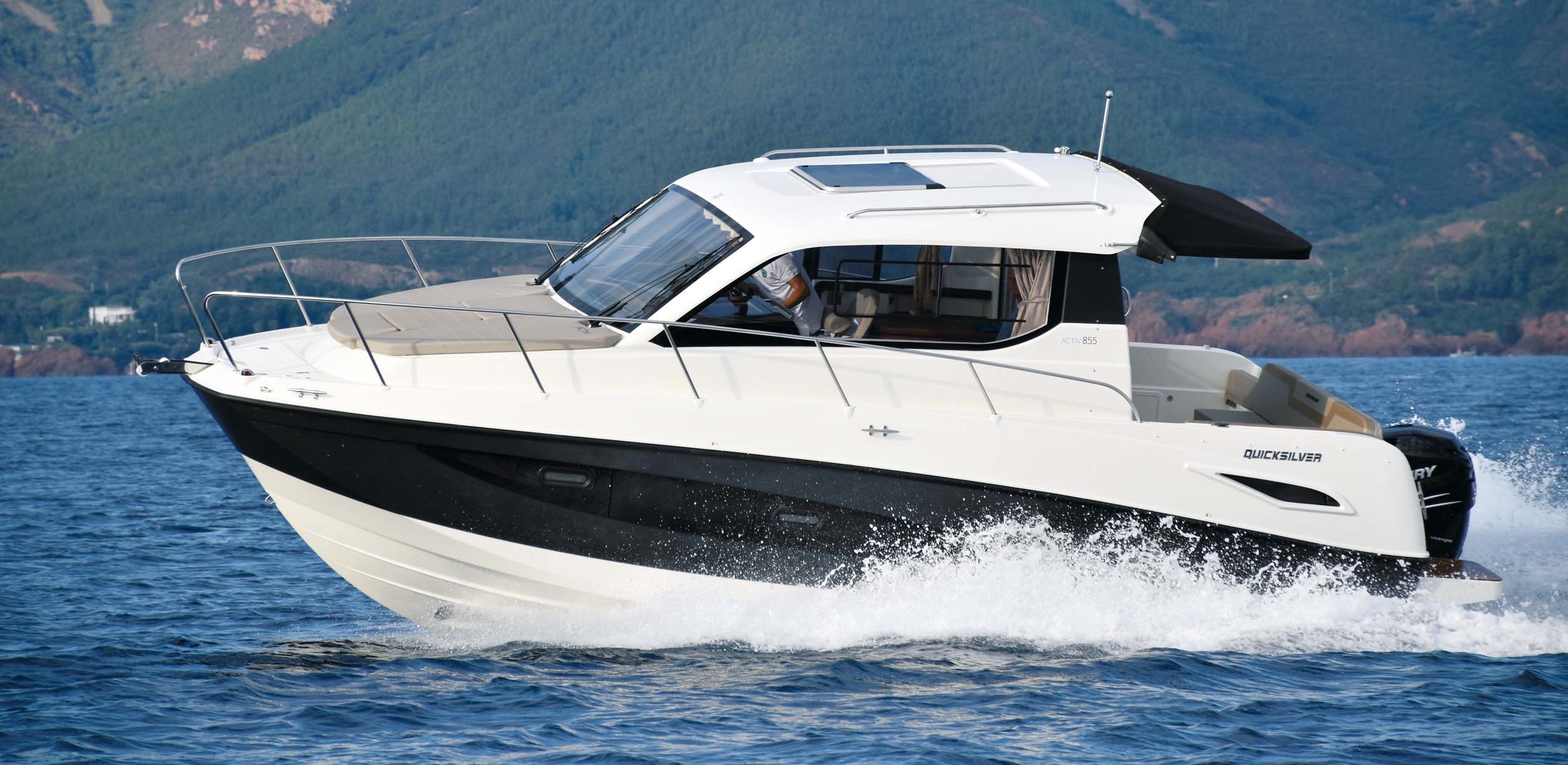 Quicksilver Activ 855 Weekend