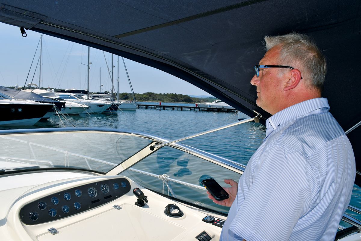 Yacht Control - Skiper s vrha prsta