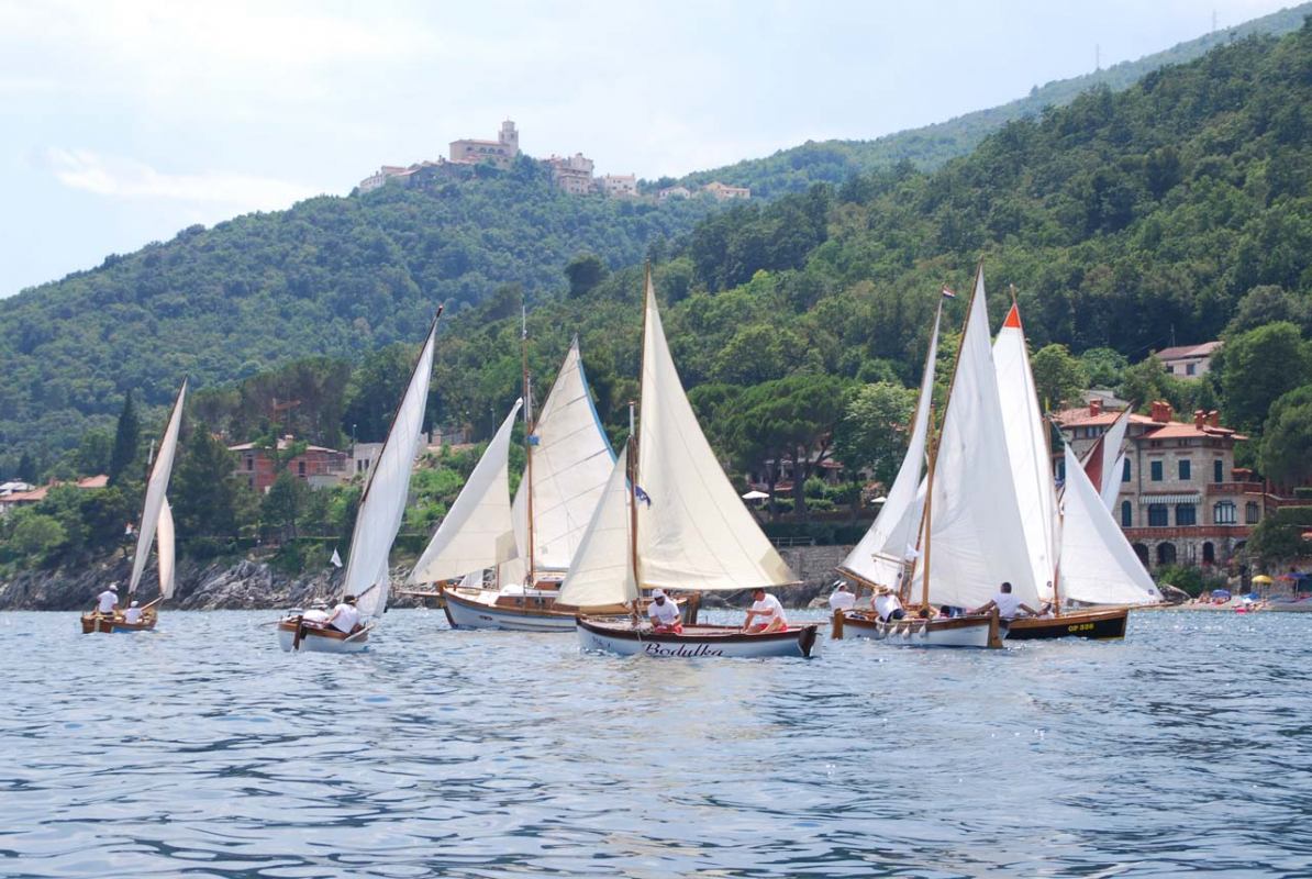 Danas počinje 10. Smotra i regata u Mošćeničkoj Dragi