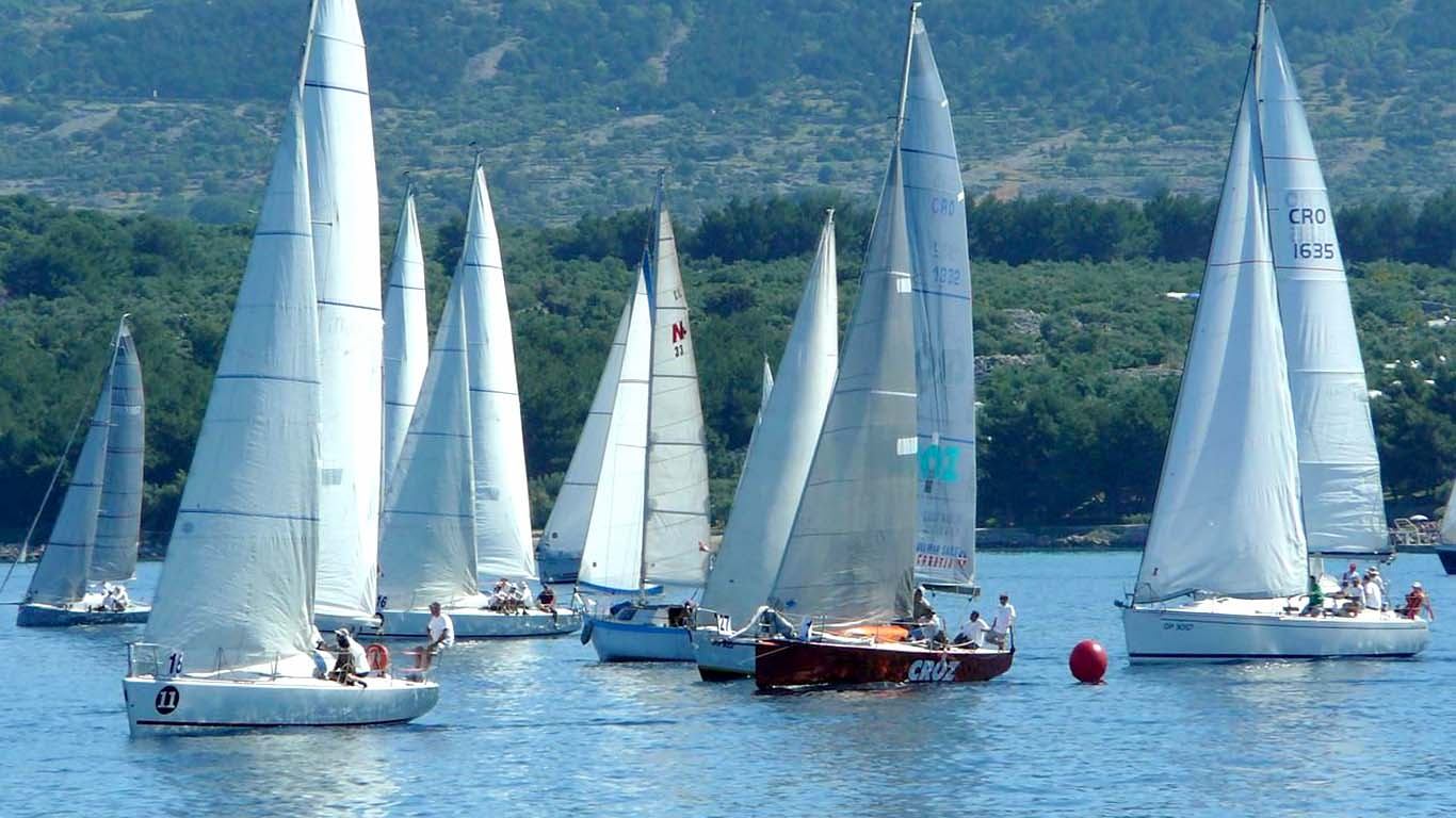 39. PRIMORSKA REGATA – Sve zaljubljenike u more i jedrenje pozivamo na prvu veću postkoronalnu regatu koja se jedri ovoga vikenda