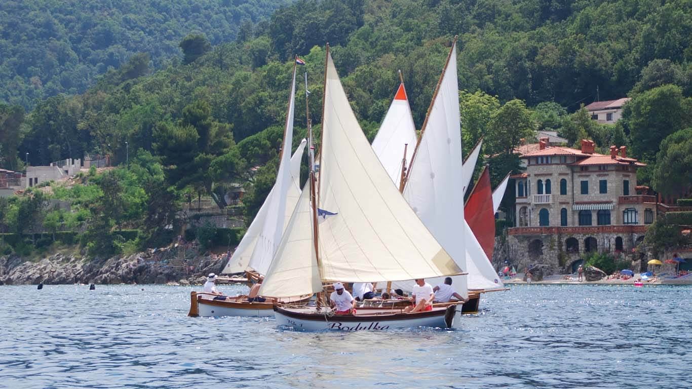 Otkazana regata tradicijskih barki u Mošćeničkoj Dragi