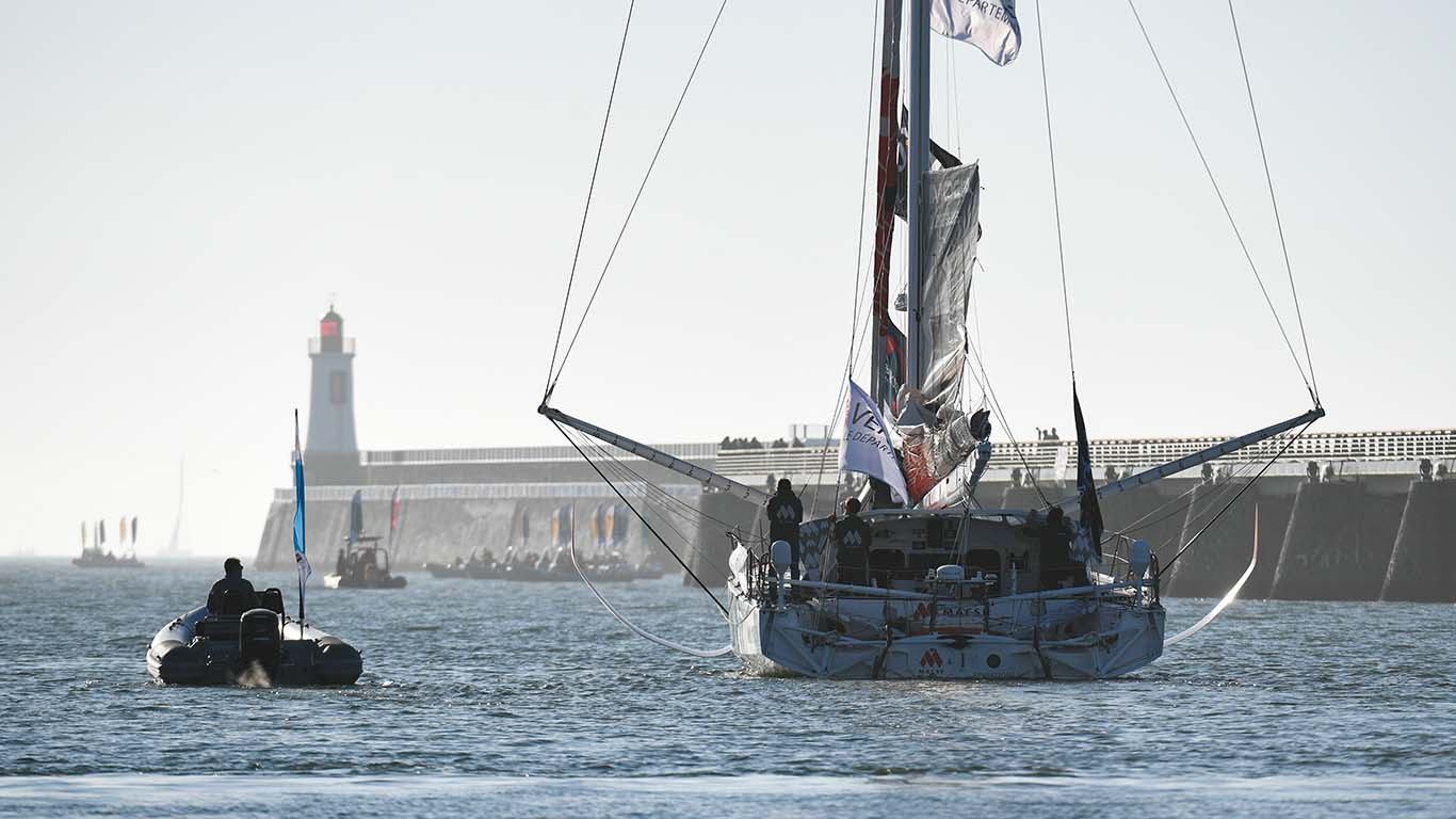 Počeo po mnogočemu povijesni Vendee Globe