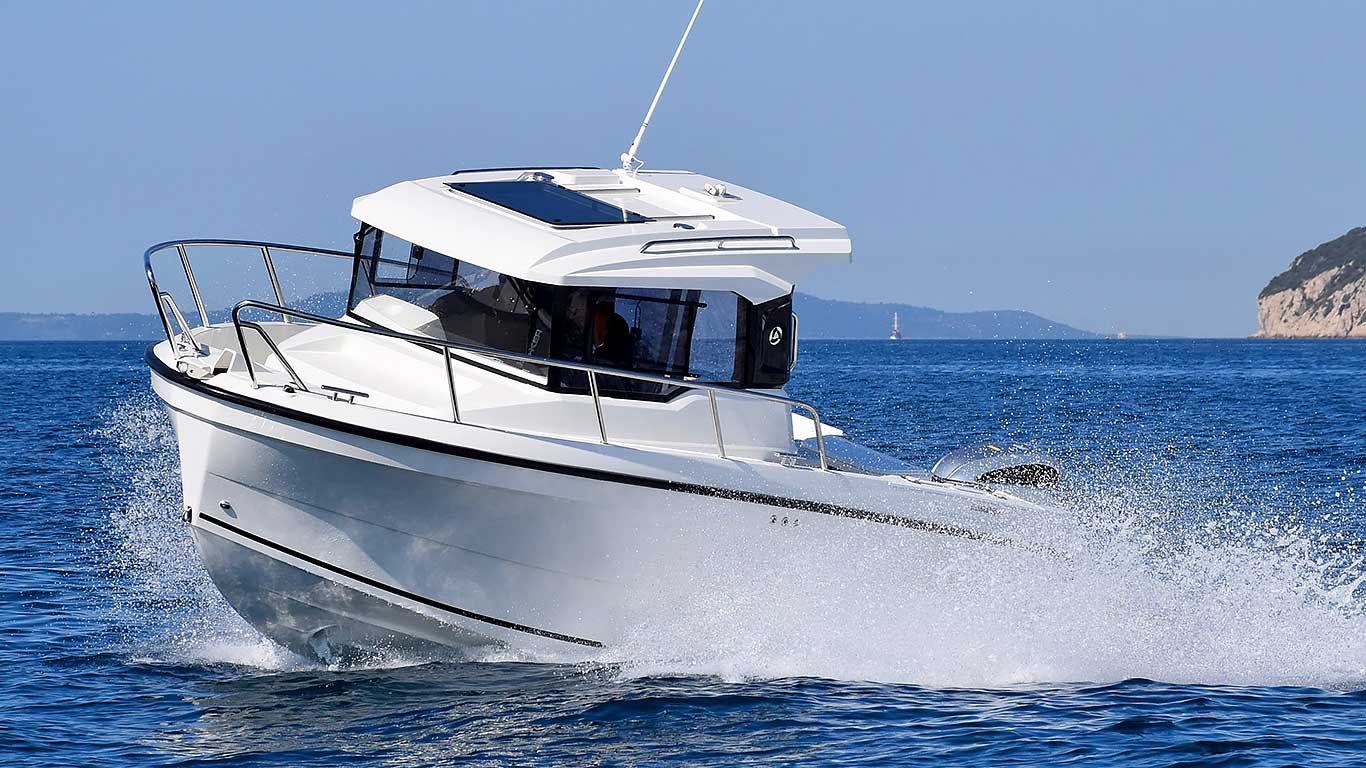 Parker 700 Pilothouse