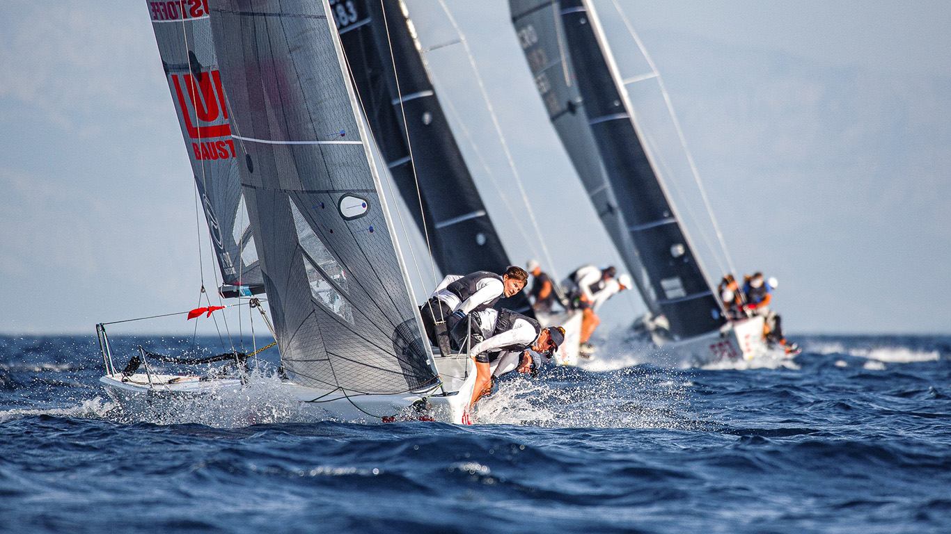 Ante Ćesić i posada Razjaren osvojila Mornar CRO Melges 24 Cup