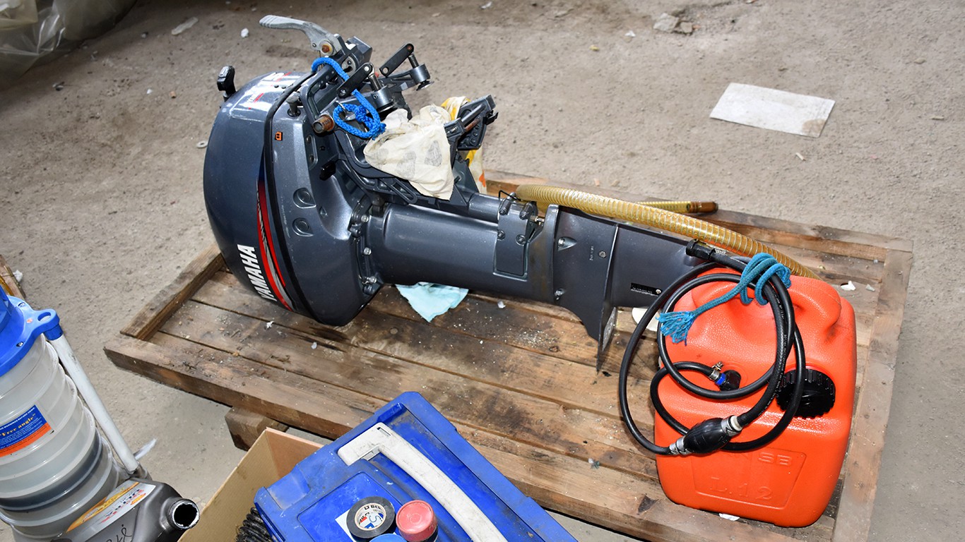 Kupiti novi ili rabljeni izvanbrodski motor?