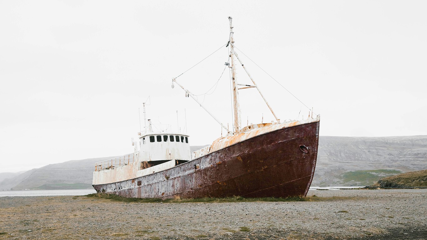 Brodari se hvale kako “čine sve” da pomorcima bude što bolje, a istodobno bilježimo rekordan porast broja napuštenih brodova i pomoraca