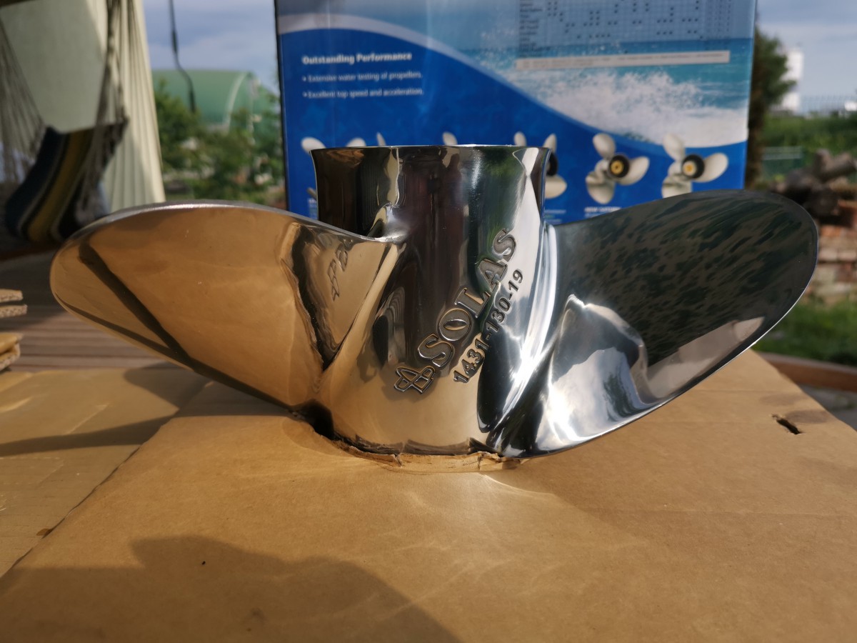 Propela Solas New Saturn 13x19